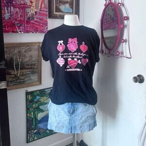 gildan Shakespeare red black graphic short sleeve shirt